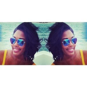 Meet your Posher, Christine